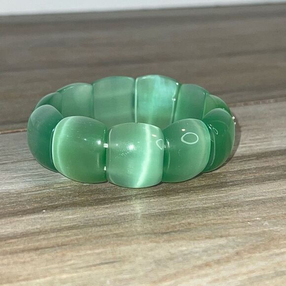 Green Chunky Beaded Bracelet Women’s Stretch Classiccore Minimalist Mermaidcore - Picture 1 of 5